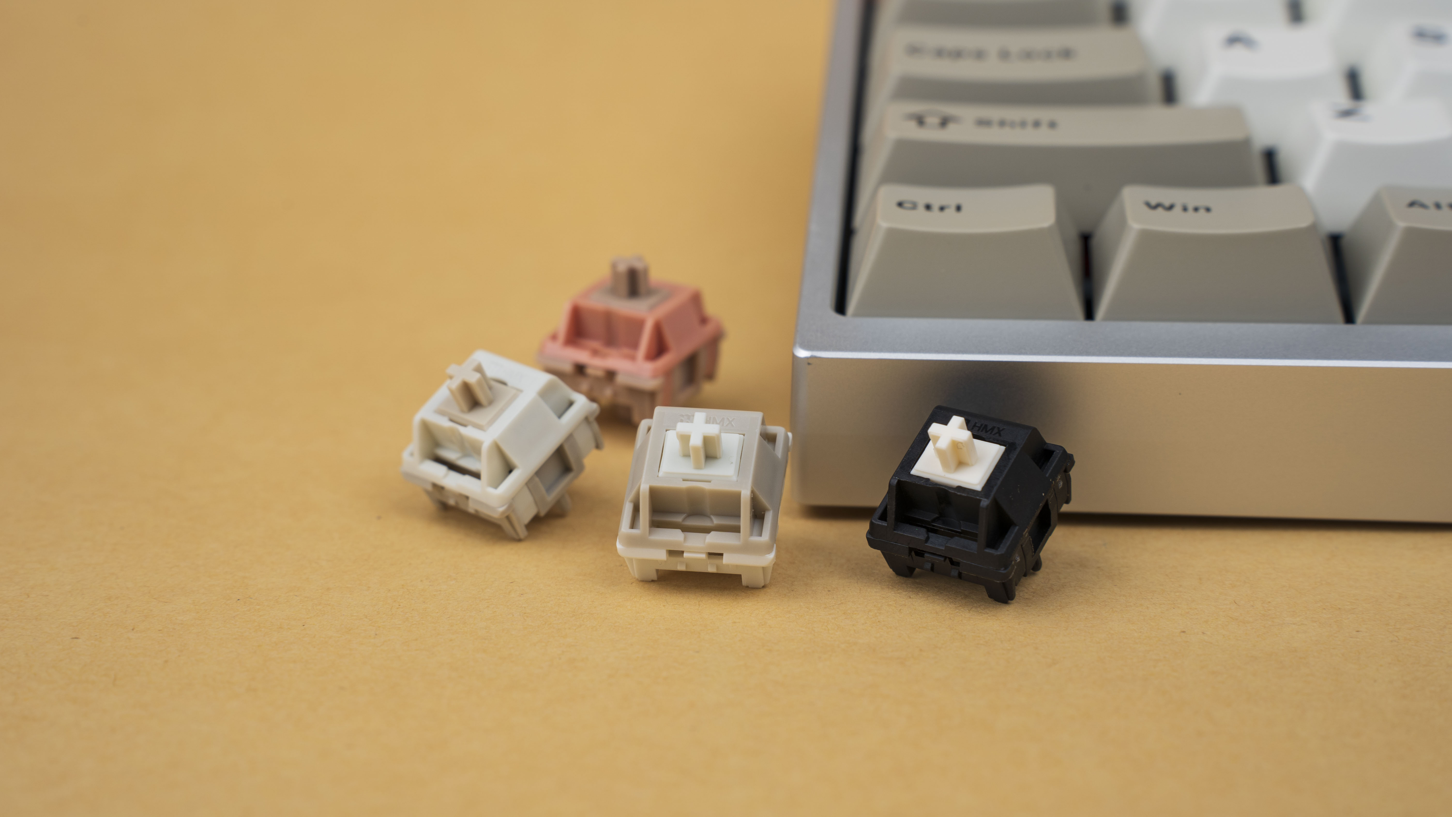 东莞市汇木鑫电子有限公司 